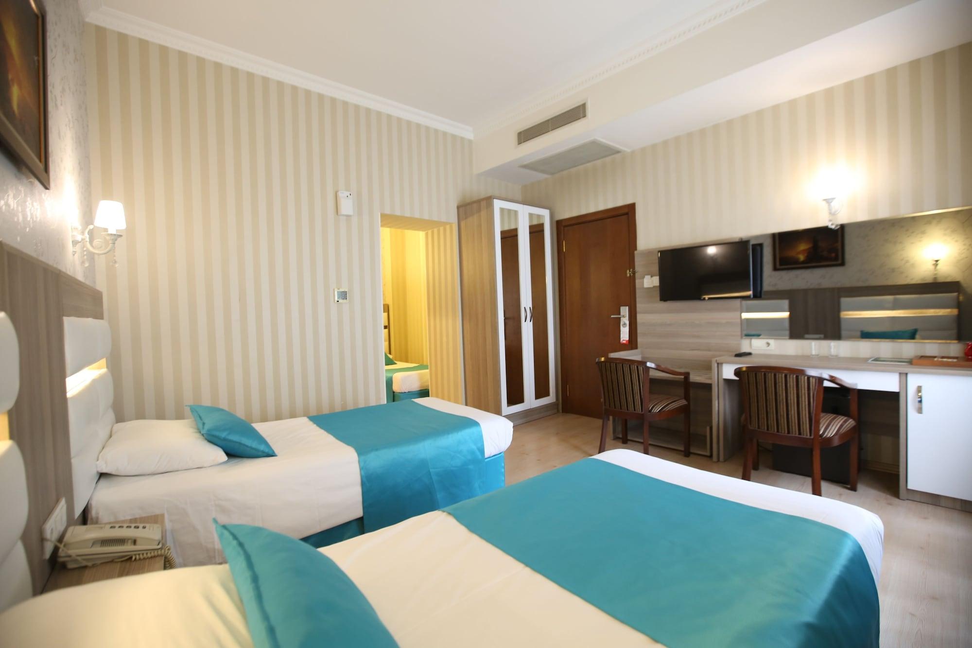 Nil Hotel Istanbul Bagian luar foto