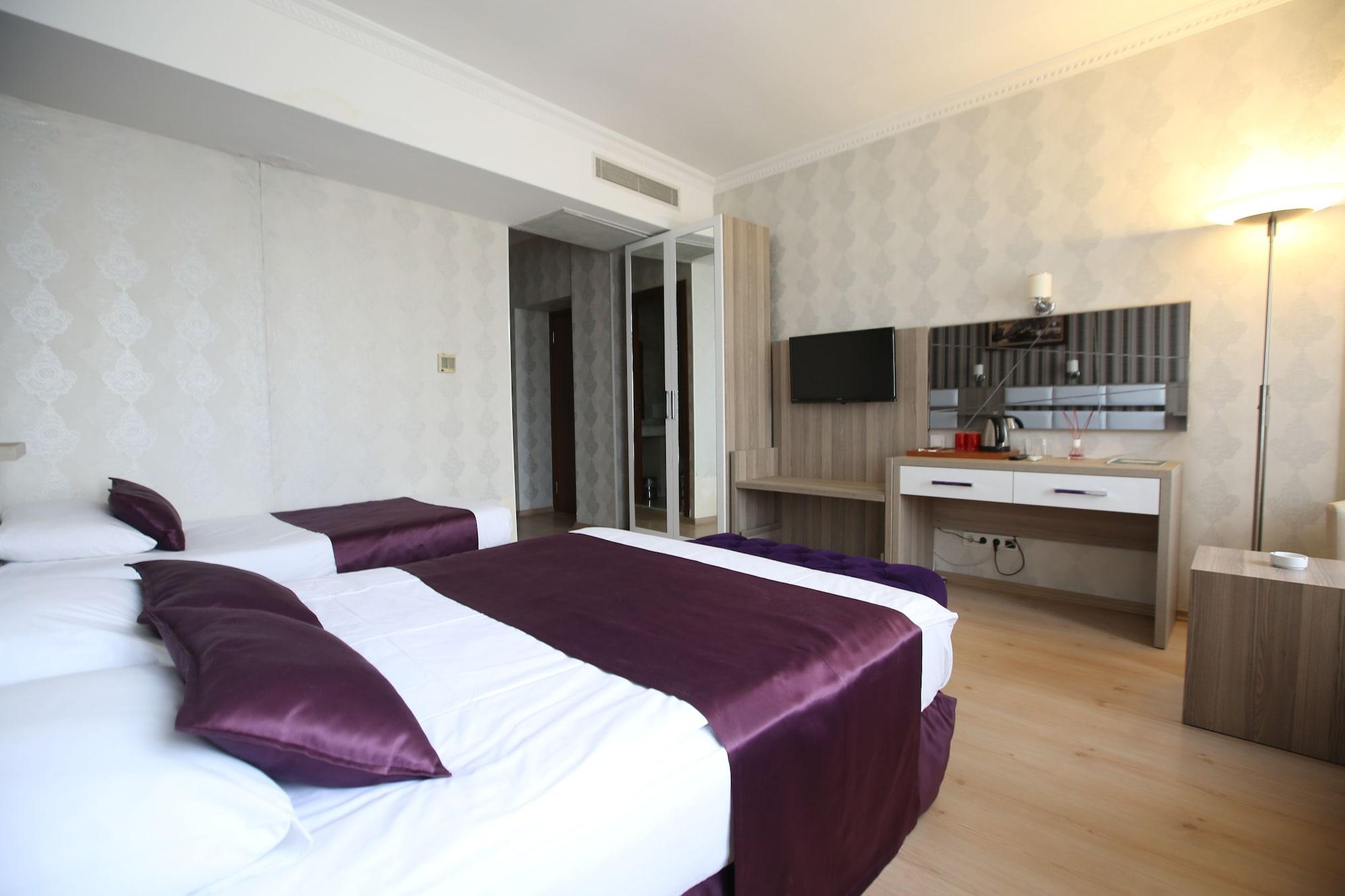 Nil Hotel Istanbul Bagian luar foto