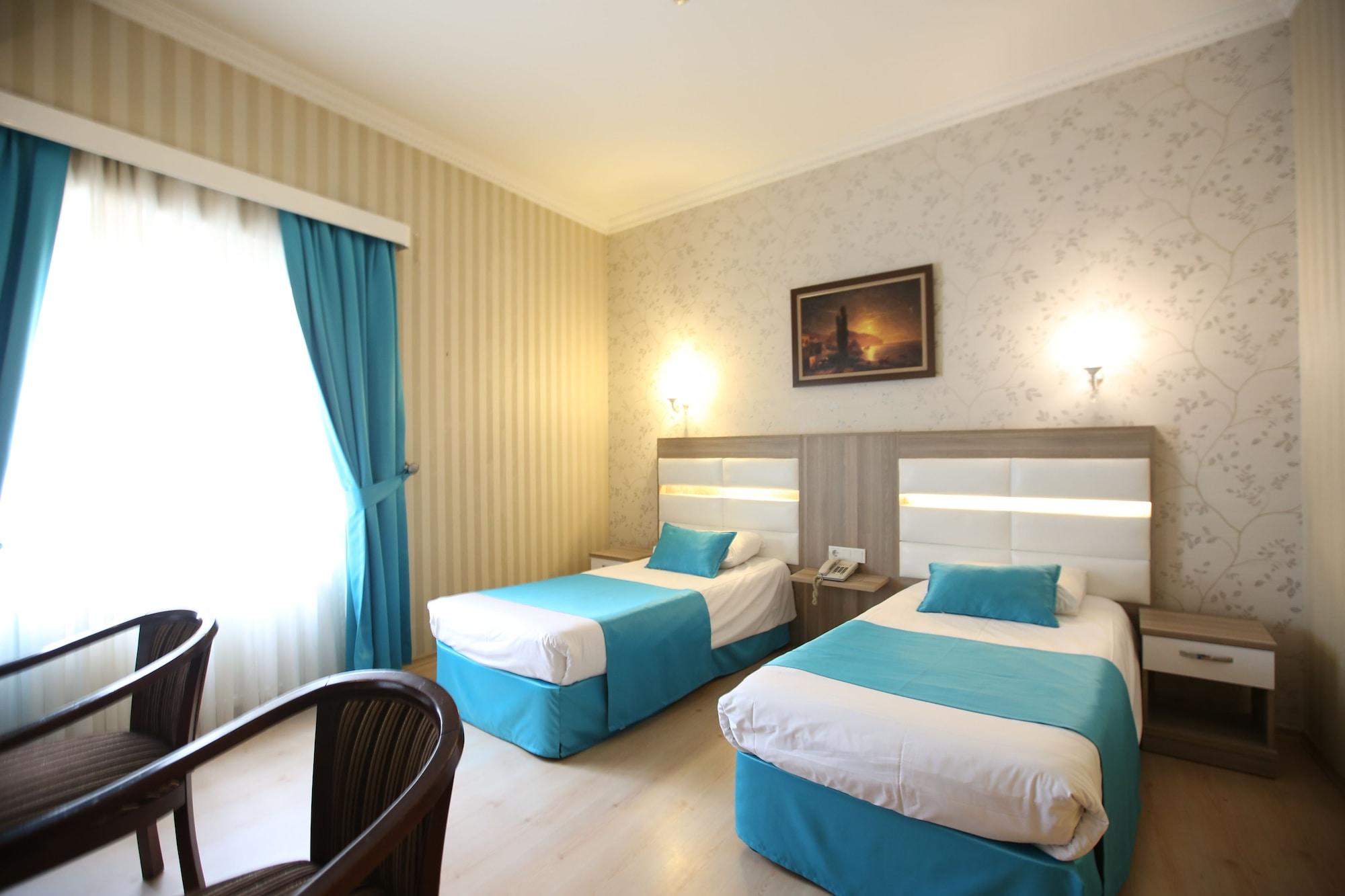 Nil Hotel Istanbul Bagian luar foto