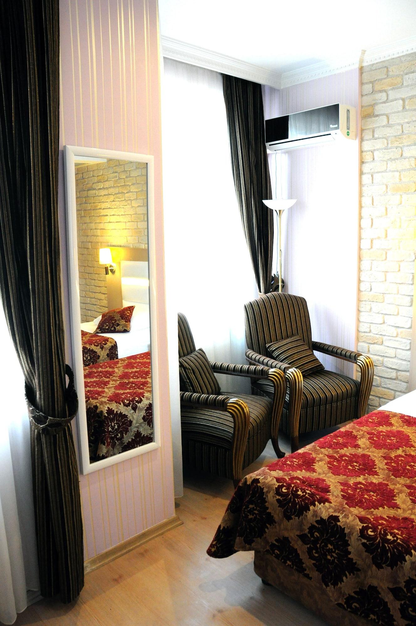 Nil Hotel Istanbul Bagian luar foto