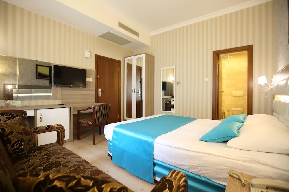 Nil Hotel Istanbul Bagian luar foto