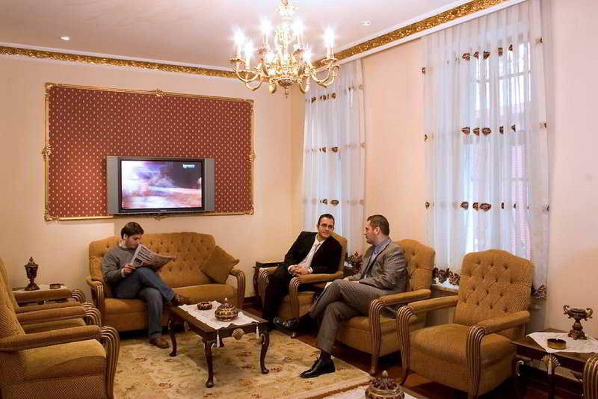 Nil Hotel Istanbul Bagian luar foto