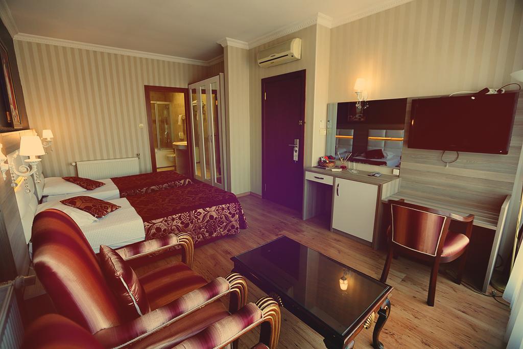 Nil Hotel Istanbul Bagian luar foto