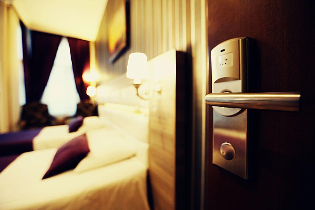 Nil Hotel Istanbul Bagian luar foto