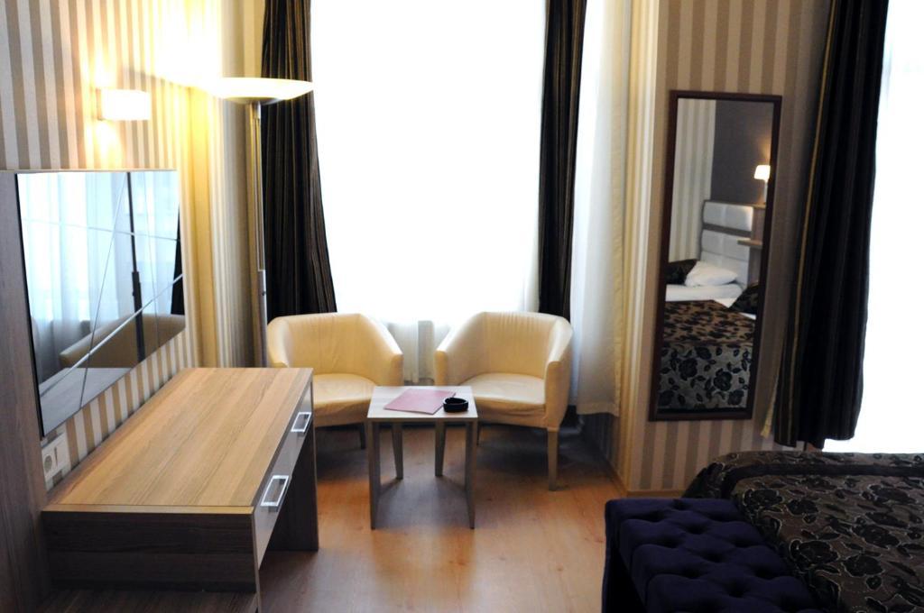 Nil Hotel Istanbul Bagian luar foto