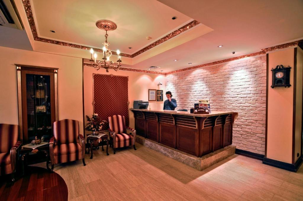 Nil Hotel Istanbul Bagian luar foto