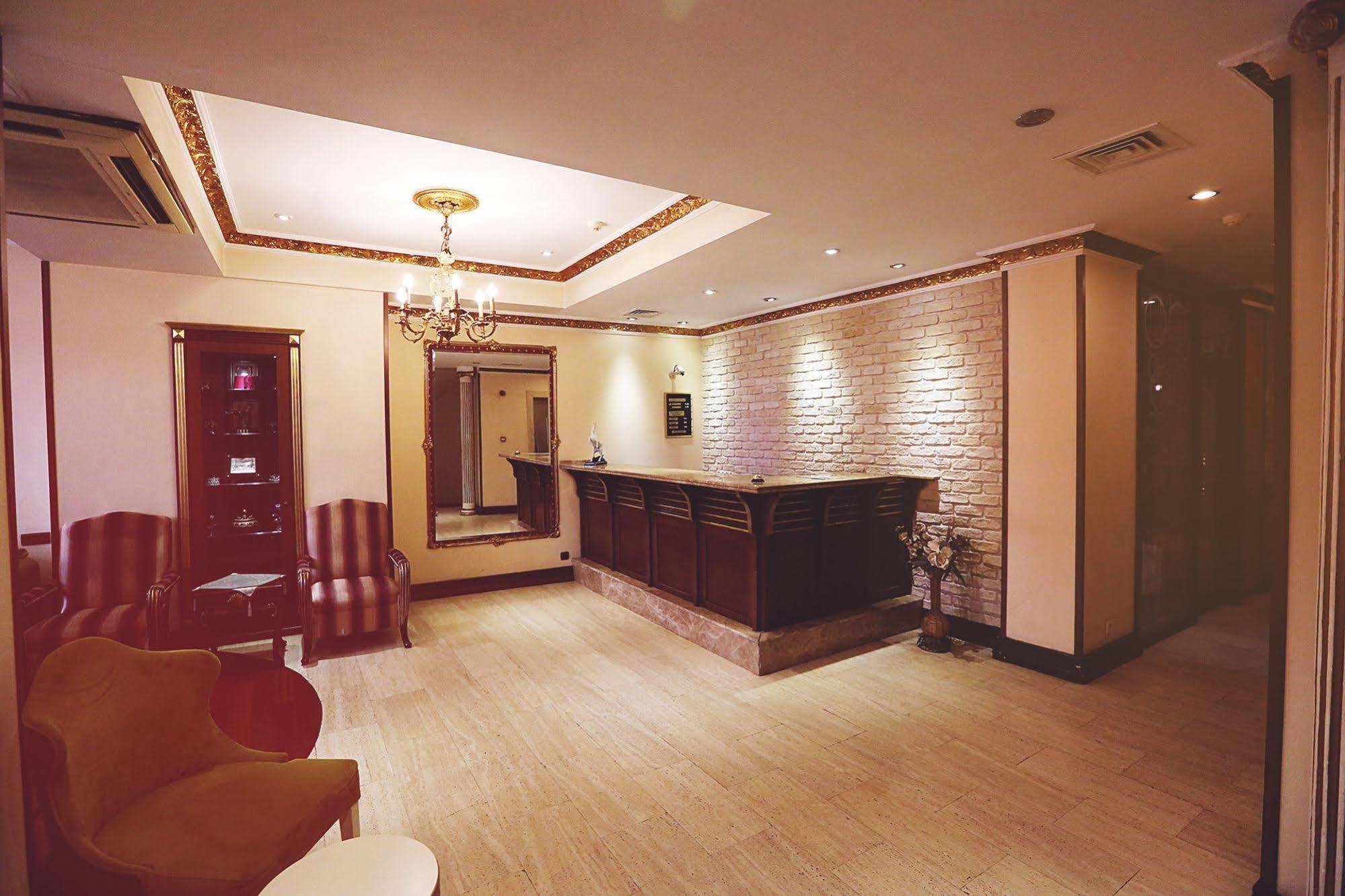 Nil Hotel Istanbul Bagian luar foto