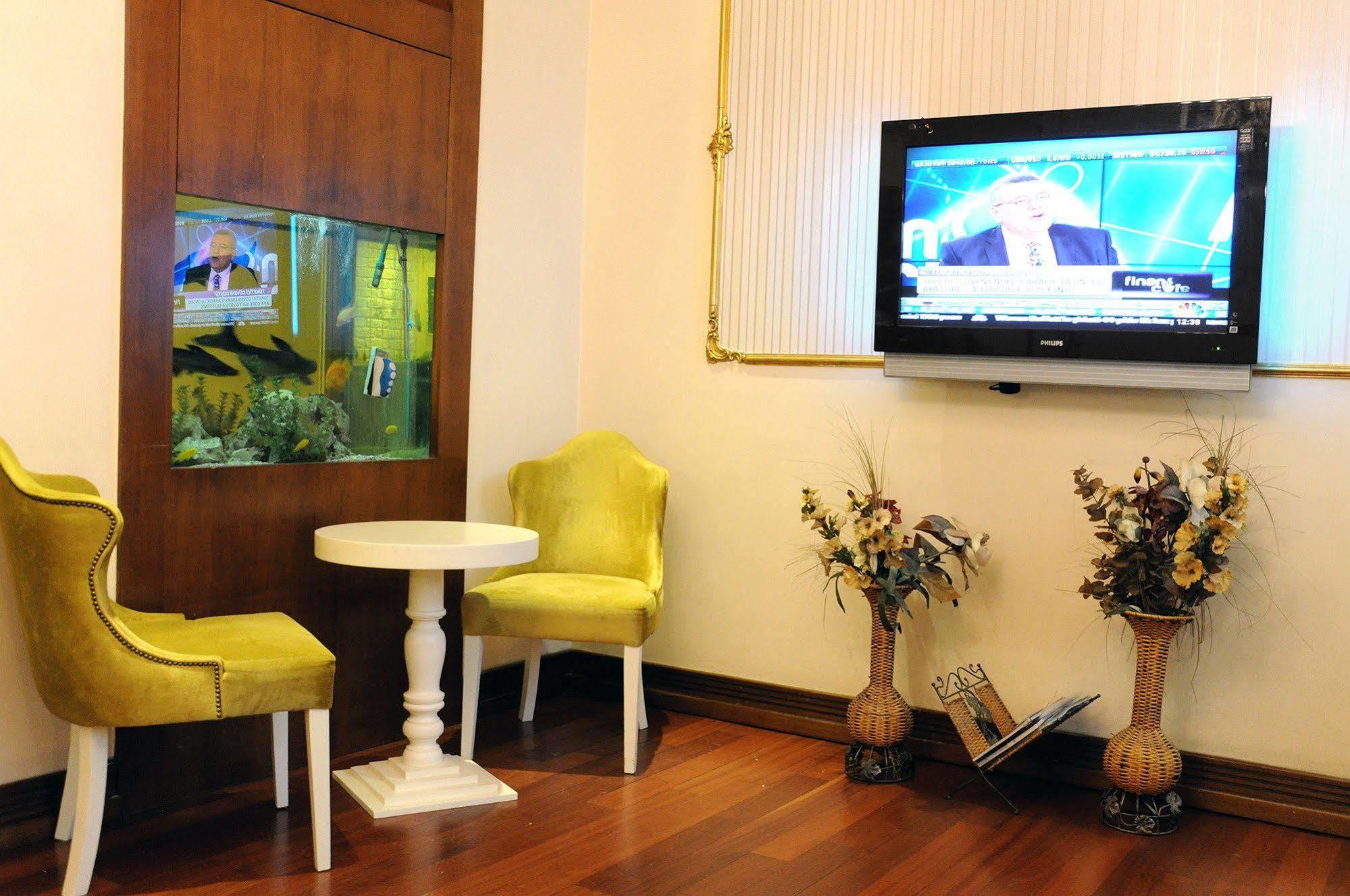Nil Hotel Istanbul Bagian luar foto